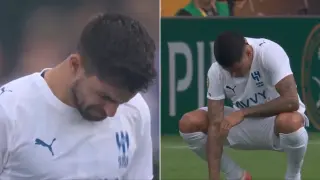 Rubén Neves y Joao Cancelo, en el minuto de silencio en memoria de Diogo Jota y su hermano antes del Fluminense - Al Hilal del Mundial de Clubes.