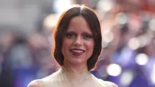 Jenna Ortega para la premiere de Miércoles 2