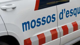 16/07/2024 Un vehículo de los Mossos d’Esquadra, a 16 de julio de 2024, en Barcelona, Catalunya (España). Los Mossos d’Esquadra es la policía autonómica de Cataluña, siendo parte de las fuerzas y cuerpos de seguridad, refundada como cuerpo policial con competencias de policía integral. Algunas de sus funciones son la seguridad ciudadana y orden público, previniendo y neutralizando las situaciones de riesgo para las personas y los bienes.SOCIEDAD David Zorrakino - Europa Press