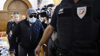 Nimes (France), 08/10/2025.- Defendant Husamettin Dogan, who is appealing his conviction, appears at the Gard Criminal Court, in Nimes, France, 08 October 2025. An appeal trial involving one of the defendants sentenced in the mass rapes committed against Gisele Pelicot will be heard by the court from 06 through 09 October. (Francia) EFE/EPA/Guillaume Horcajuelo