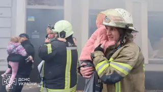 Entre las víctimas del ataque ruso contra Kiev hay un bebé de seis meses y una niña de 12 años.