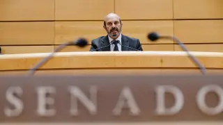 Un micrófono abierto capta al presidente del Senado, Pedro Rollán