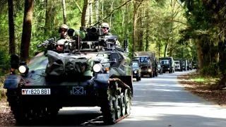 Convoy con militares alemanes.