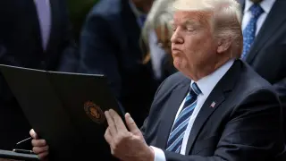 El barril de Brent cotiza a más de 63 dólares tras pedir Trump a las petroleras que inviertan en Venezuela 