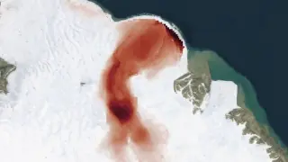 Mancha roja glaciar observada por la NASA.