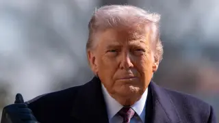 El presidente de EEUU, Donald Trump, habla con la prensa en la Casa Blanca.