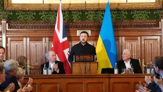 El presidente ucraniano, Volodímir Zelenski, ante los miembros del Parlamento británico.