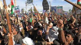Hutíes del Yemen en un acto en contra de Israel este viernes.