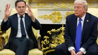 El presidente Donald Trump se reúne con el secretario general de la OTAN, Mark Rutte.