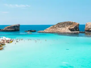 Playa en la isla de Comino (Malta).