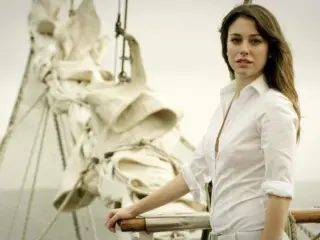 Blanca Su&aacute;rez, caracterizada como Ainhoa para la serie 'El barco'.