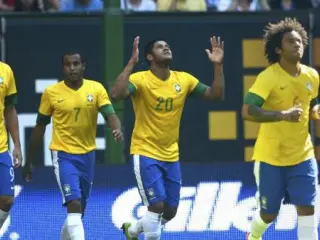 La Selecci&oacute;n Brasile&ntilde;a de f&uacute;tbol, durante un amistoso.