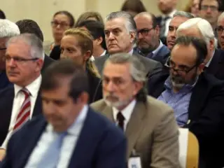Luis B&aacute;rcenas, junto a Francisco Correa y Pablo Crespo en el juicio por la trama G&uuml;rtel.