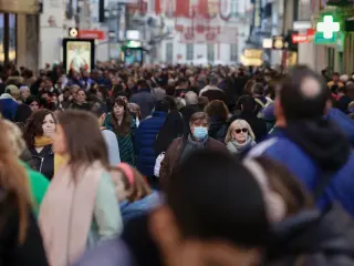fotografo: Jorge Paris Hernandez [[[PREVISIONES 20M]]] tema: Mascarillas. Madrid. Centro. Navidad. COVID