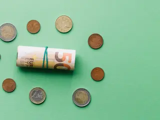 D&oacute;nde invertir 10.000 euros con bajo riesgo sin dejar el dinero parado.