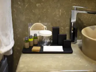 Envases monodosis en un hotel