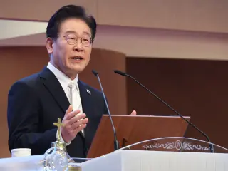 Seoul (Korea, Republic Of), 05/04/2026.- South Korean President Lee Jae Myung delivers a speech during an Easter service at Yoido Full Gospel Church in Yeouido, western Seoul, South Korea, 05 April 2026. (Corea del Sur, Seúl) EFE/EPA/YONHAP SOUTH KOREA OUT
