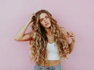 Estos productos trabajan con la queratina del pelo y buscar evitar su rotura (Foto: Unsplash)