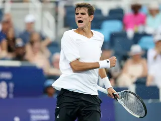 Rafa Jódar gana a Tabilo y pasa a los octavos de final de Cincinnati.