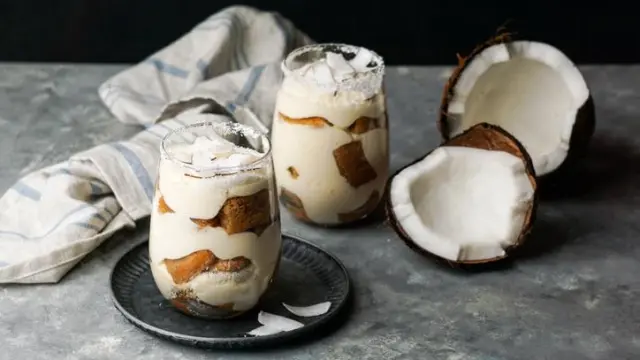 Tiramisú de coco