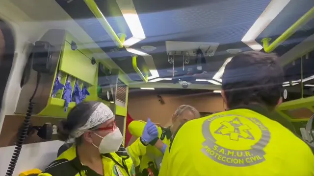 Samur-Protección Civil estabilizó y trasladó en estado grave al menor.