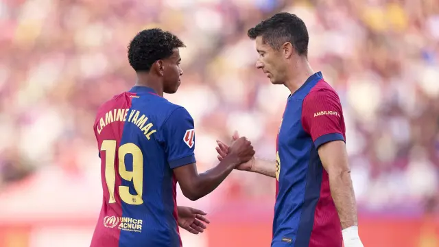 La UEFA multa a Lamine Yamal y a Lewandowski por incumplir las normas en un  control antidopaje