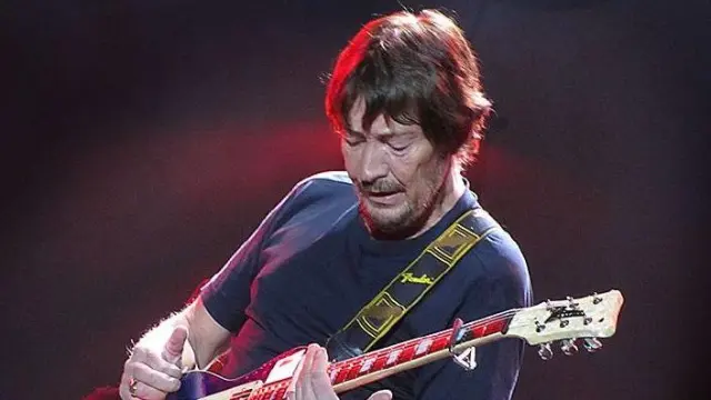 Hoy recordamos al Cantante britanico Chris Rea, ha fallecido a los 74 años