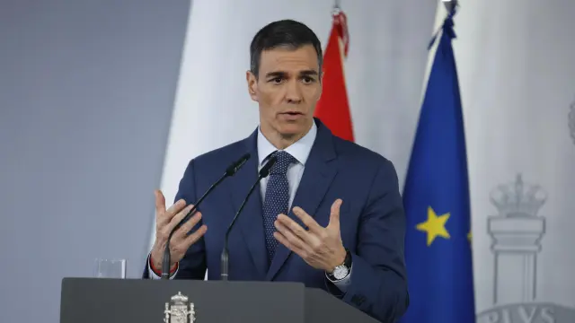 El presidente del Gobierno, Pedro Sánchez, durante su comparecencia este viernes, tras finalizar la reunión del Consejo de Ministros extraordinario en la Moncloa.