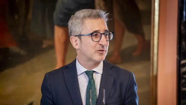 El recién nombrado ministro de Hacienda, Arcadi España, durante el acto de traspaso de carteras.