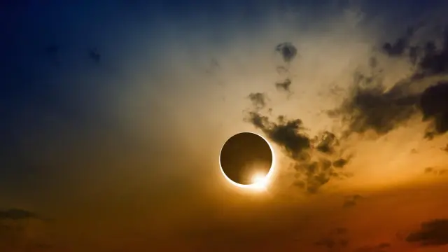 Eclipse solar total.