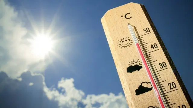 El cansancio y la dificultad para dormir, principales problemas del calor extremo del verano para los españoles