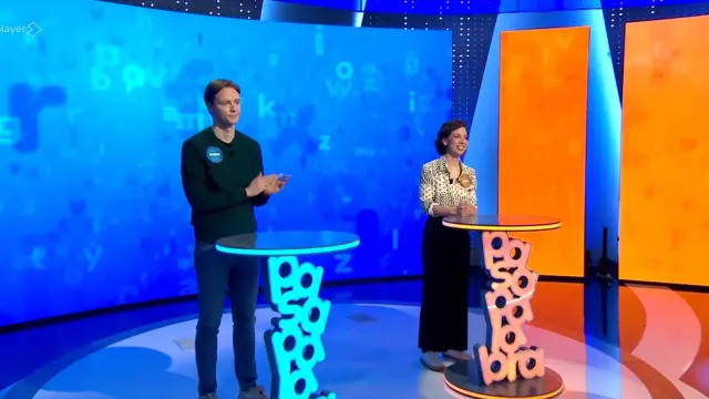 Rosa y Manu prefieren no arriesgar y suman un nuevo empate en 'El Rosco' de  'Pasapalabra'