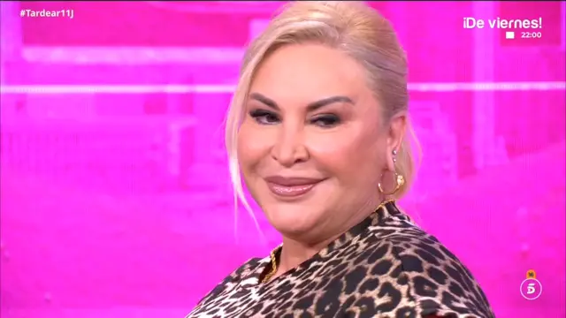 Raquel Mosquera reaparece al natural tras hacerse viral por unas fotos  ultraretocadas: "Para mí es como un juego"