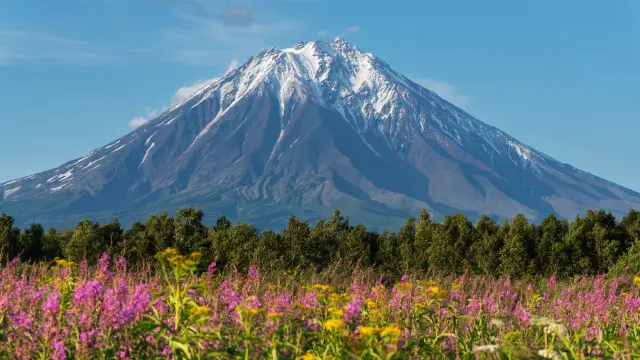 Uno de los volcanes de la península de Kamchatka.