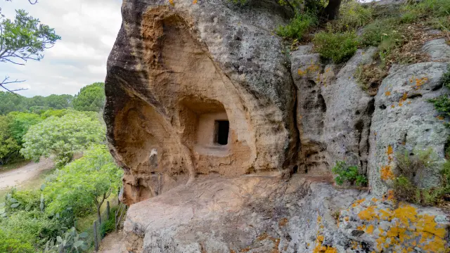 Domus de Janas en Cerdeña (Italia)