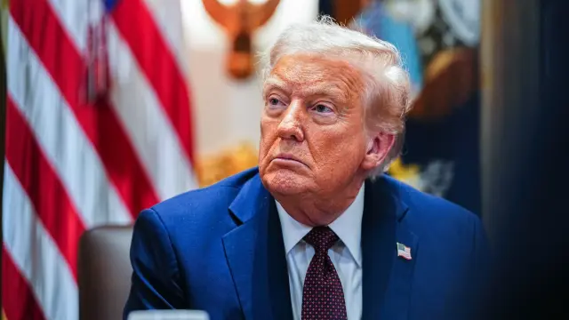 El presidente de EEUU, Donald Trump, preside una reunión del Gabinete.