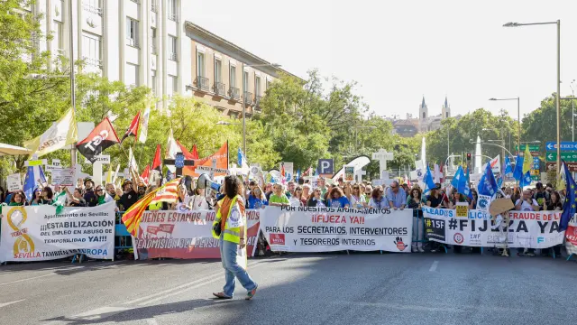  Reportaje: Los funcionarios interinos y trabajadores temporales de la Administración pública se manifiestan contra la temporalidad 