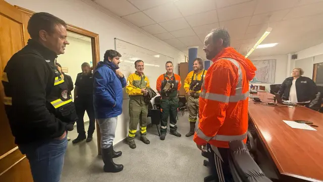 El presidente de la Región de Murcia, Fernando López Miras, durante su visita a Los Alcázares.