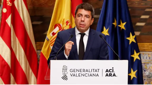 El "no honorable" presidente Mazón, en el primer aniversario de la catástrofe. 229 personas murieron porque la Generalitat de Valencia no avisó a tiempo.