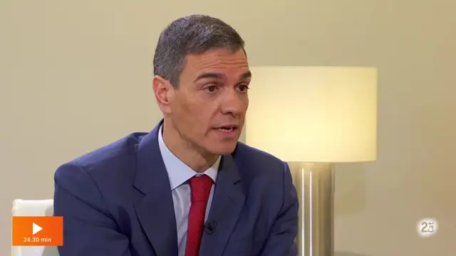 El presidente del Gobierno, Pedro Sánchez, es entrevistado en el programa 'Cafè d'idees' de RTVE, este martes.