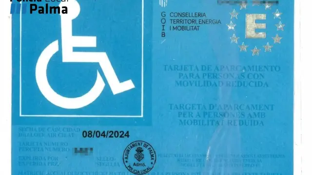 Este es el distintivo que usaba irregularmente la mujer de 75 años en Palma de Mallorca.
