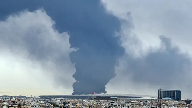 Kuwait confirma daños materiales en su principal puerto comercial tras un ataque con drones