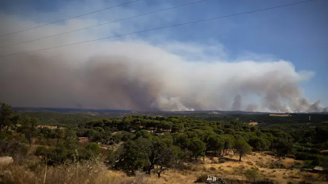 ANDALUCÍA.-Huelva.-Sucesos.-AMP.-Incendio de Niebla recorre 28.000 hectáreas tras una noche "compleja" pero "se frena" crecimiento