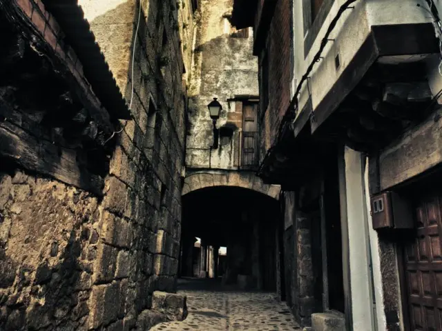 Casas típicas de San Martin de Trevejo, en la Sierra de Gata (Caceres)
