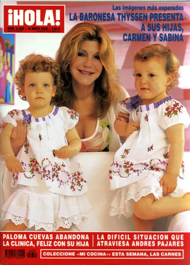 La baronesa Thyssen con sus hijas Carmen (izquierda) y Sabina (derecha).