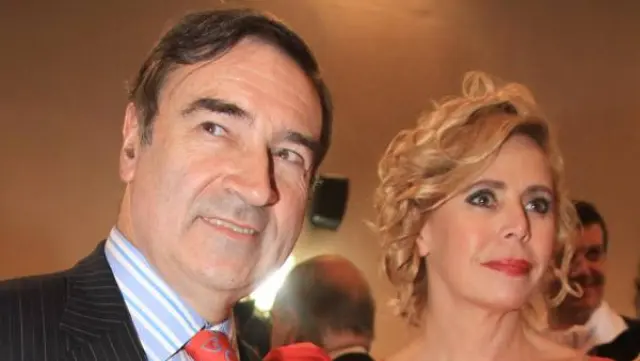 El periodista Pedro J. Ramírez y la diseñadora Agatha Ruiz de la Prada en 2012.