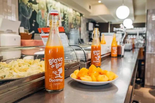 Su receta secreta de la salsa brava es su éxito.