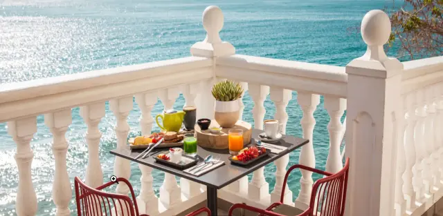 Restaurante D-vora, las mejores vistas sobre el mar.