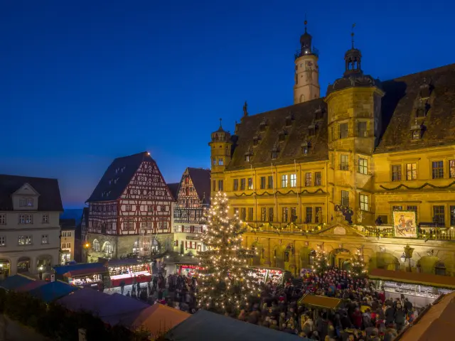Mercado de Navidad en Rothenburg ob der Tauber, Alemania