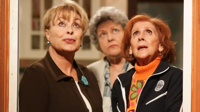 Gemma Cuervo, Mariví Bilbao y Emma Penella en 'Aquí no hay quien viva'